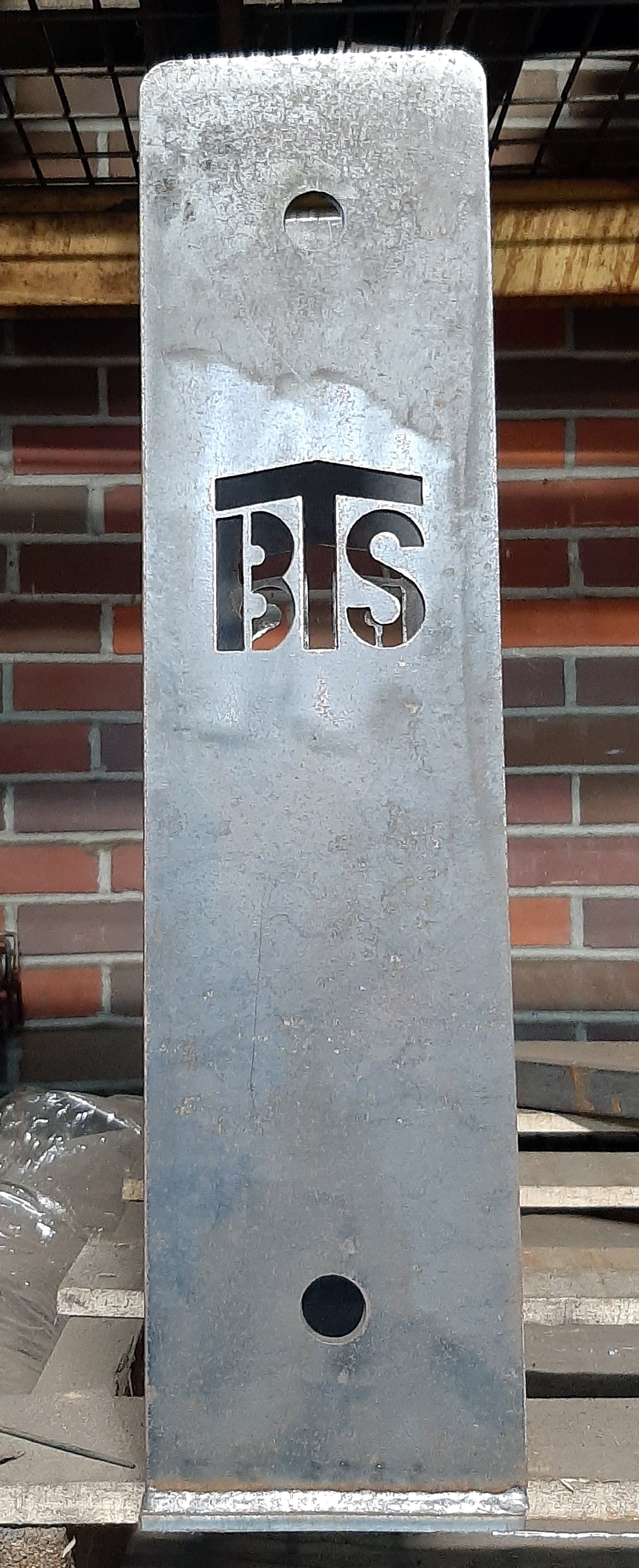 WET-SET / DRY-SET POST BRACKETS Blackwater Truss Systems
